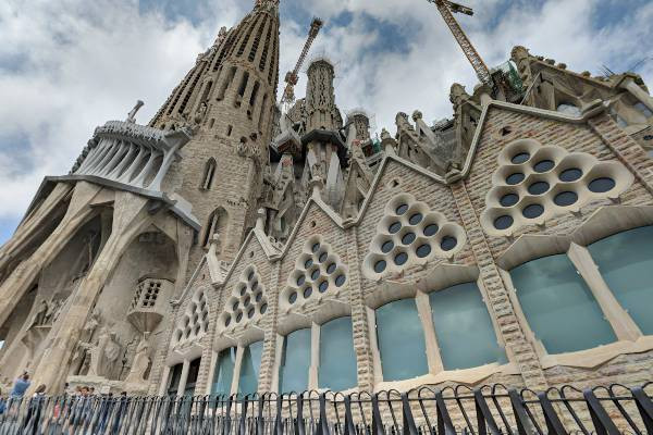 Top 10 atrakcí, které by první návštěvníci Barcelony rozhodně neměli minout